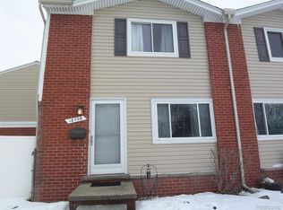 18708 Kendell Ct, Clinton Twp, MI