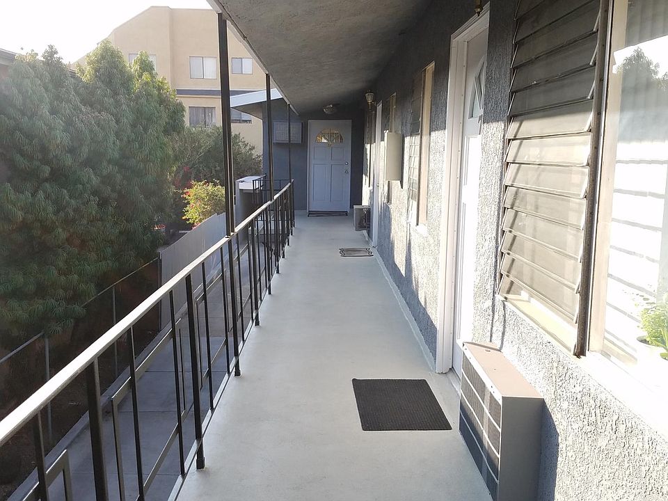 Upper Walkway