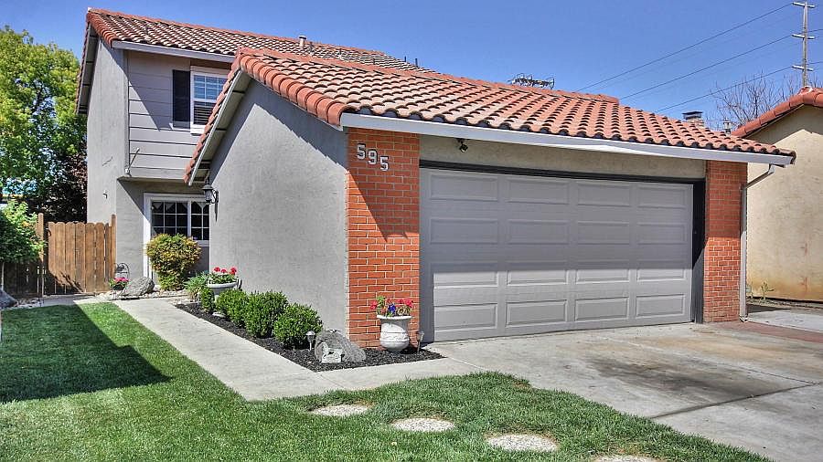 1st image of 595 Guerra Dr