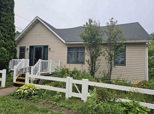 206 E Sessions St, Waupaca, WI 54981