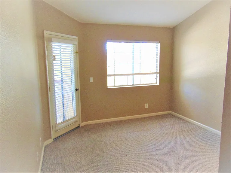 7016 Stagecoach Rd #G — Photo 9