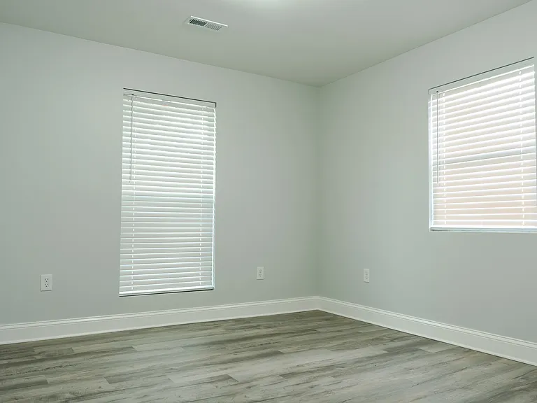 4814 Coster Rd — Photo 14