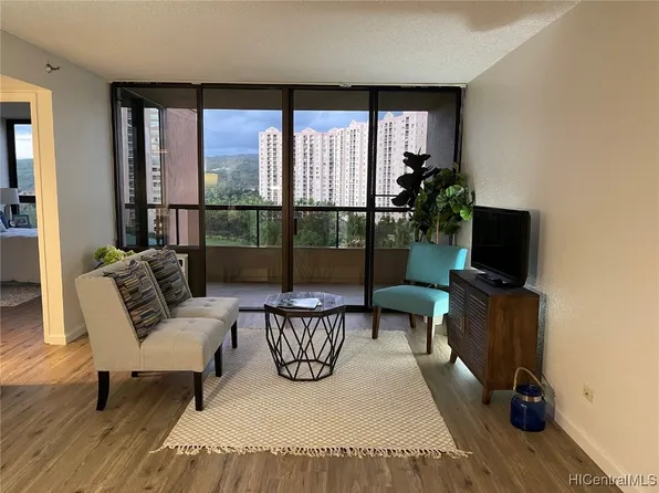 5333 Likini St APT 1009, Honolulu, HI 96818
