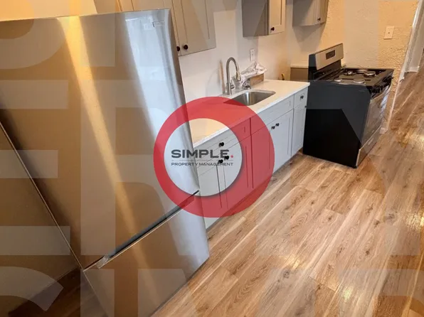 646 Eisenbrown St, Reading, PA 19601