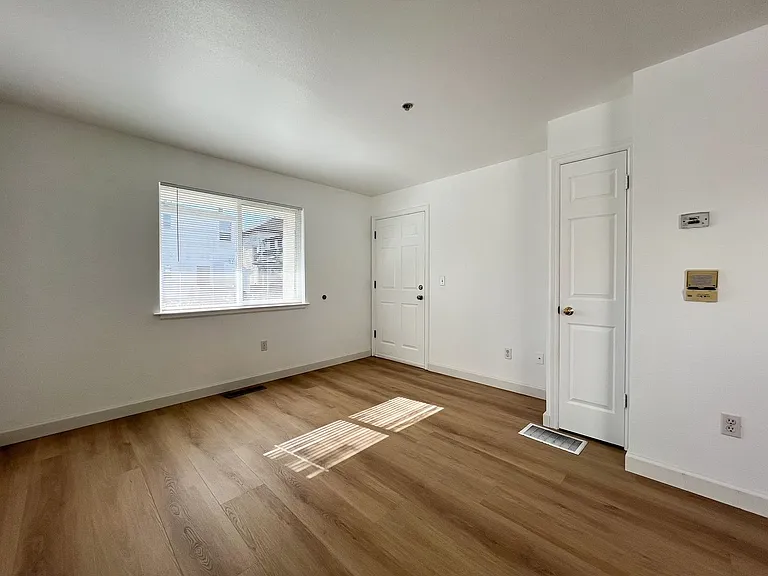 Calistoga Avenue, 1356 — Photo 31