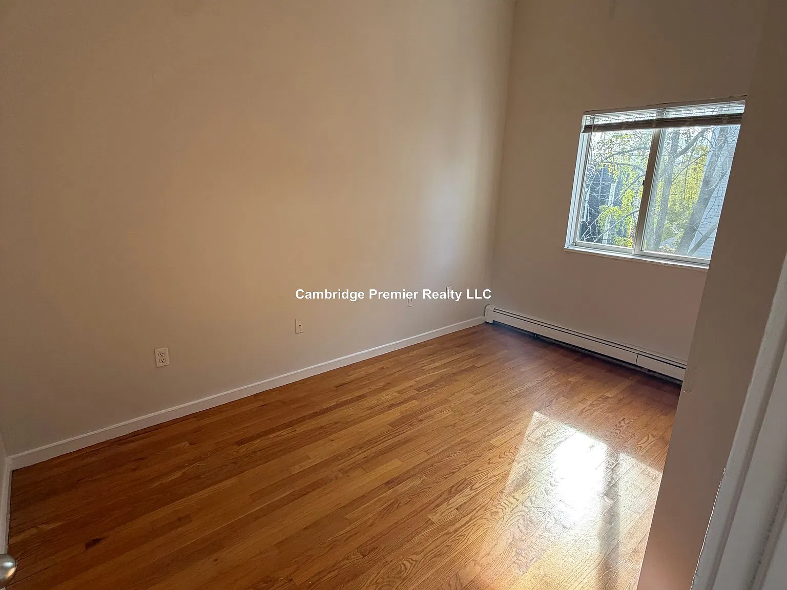 Fort Washington Pl — Photo 2