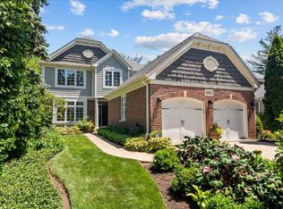 1753 Elmwood Dr, Highland Park, IL 60035