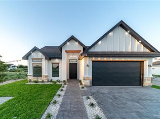 1106 Azalea St, Mission, TX 78573