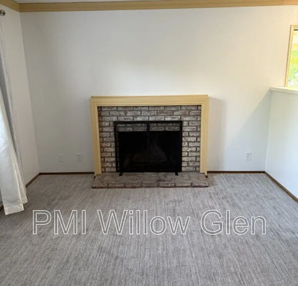 140 Belwood Ct — Photo 18