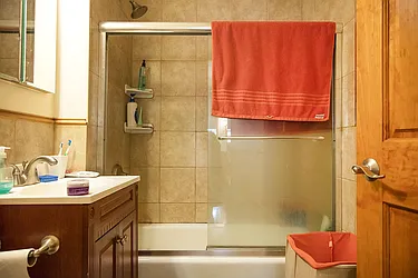 Rented by Easy Rental LLC