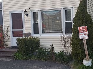 4 Union St, Lisbon, ME 04252