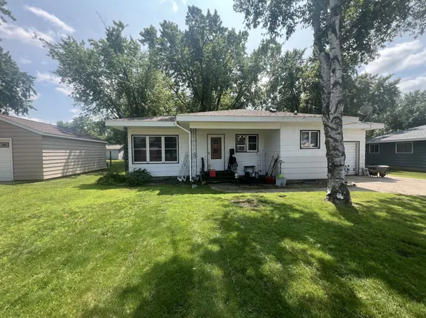510 Main St W, Melrose, MN 56352