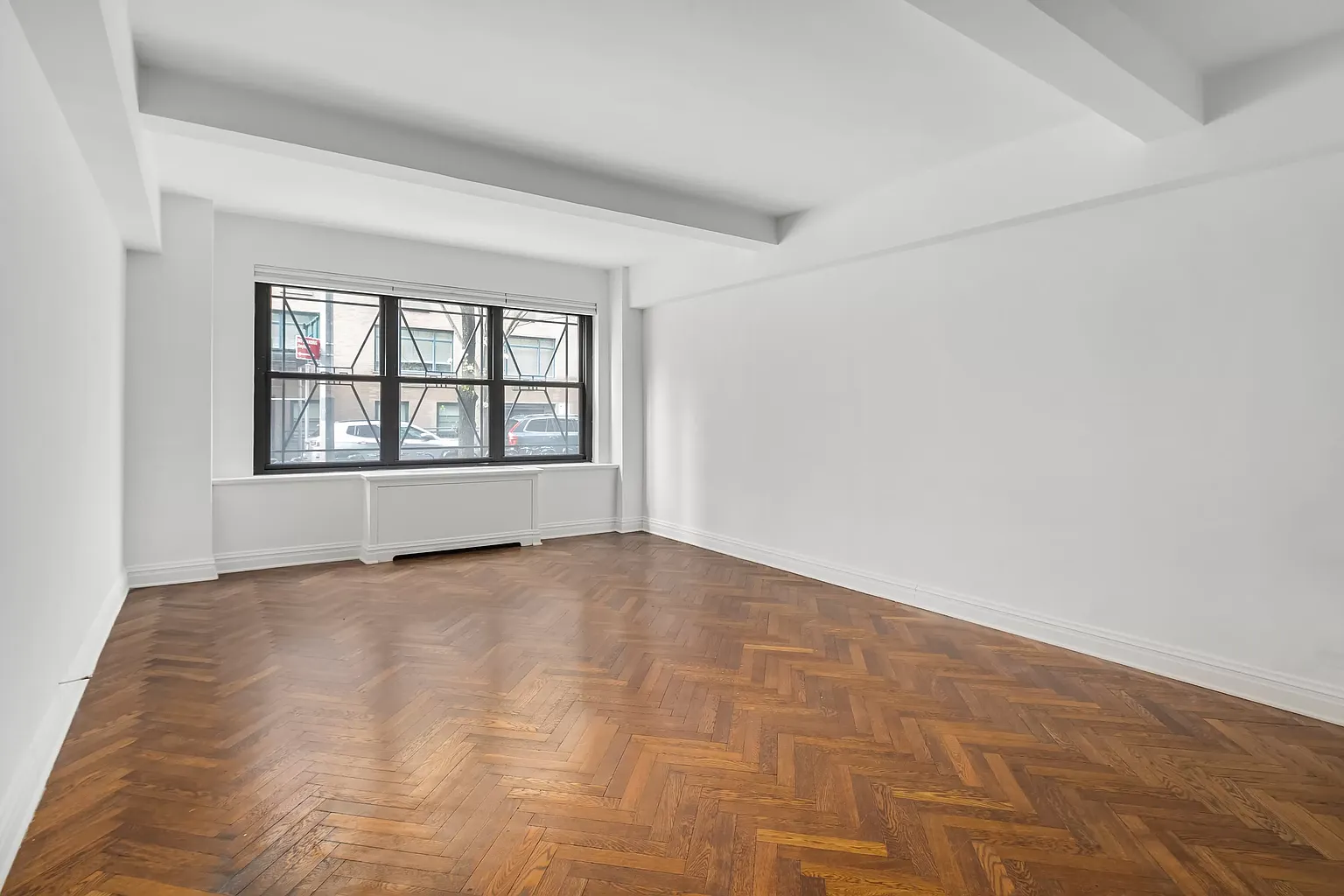 177 E 77th St APT 1C photo 1