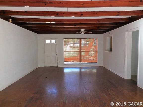 2nd image of 526 NW 19th Ave