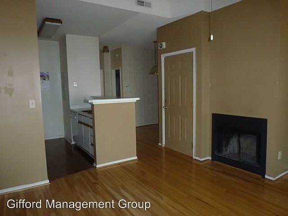 4th image of 865 Little Bay Ave APT 3