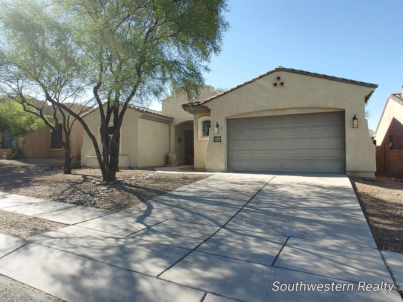 439 East Camino Nubes Blancas - 1 — Photo 2