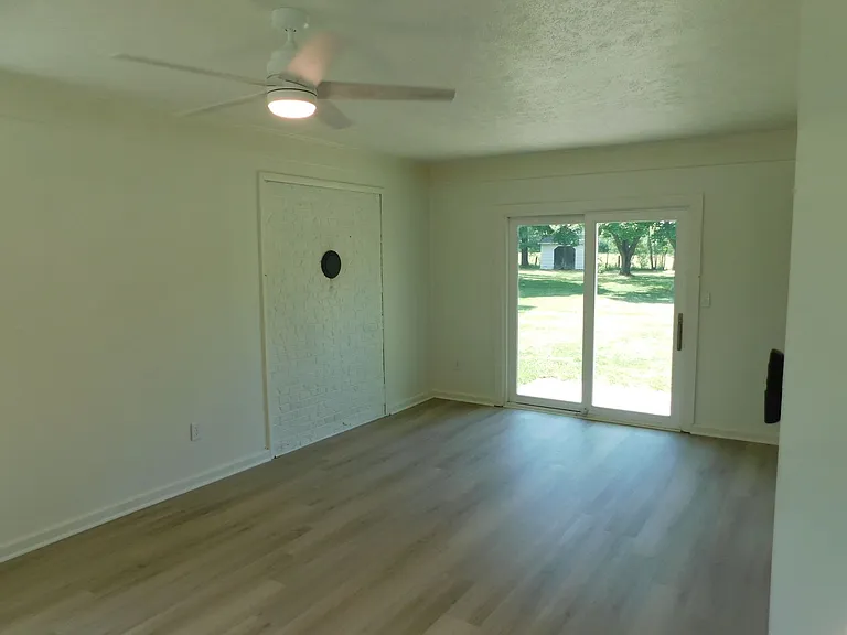 1225 Kimble Rd — Photo 9