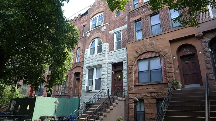 Rented by Garfield Realty  | media 42