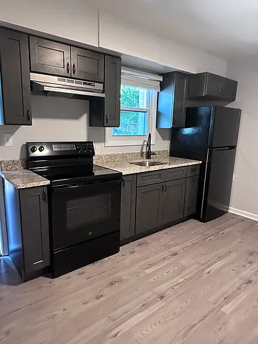 142 Burt St #11 Photo 1