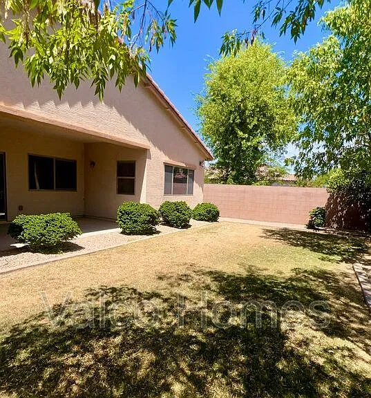 2717 E Ficus Way — Photo 5