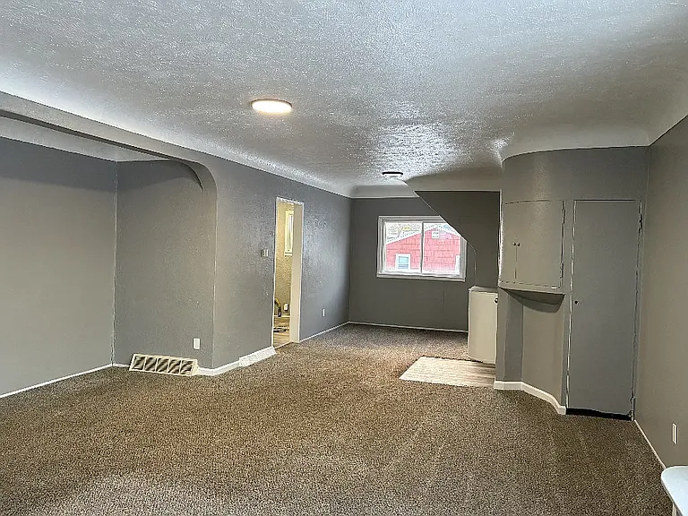 1490 Wells St #1 — Photo 5