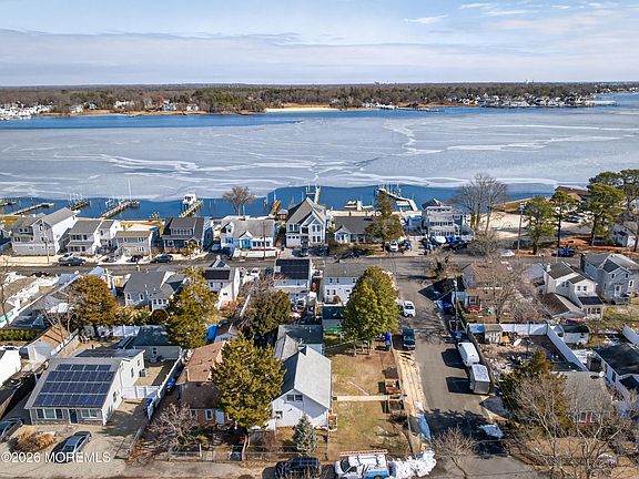 4th image of 11 Cedar Road