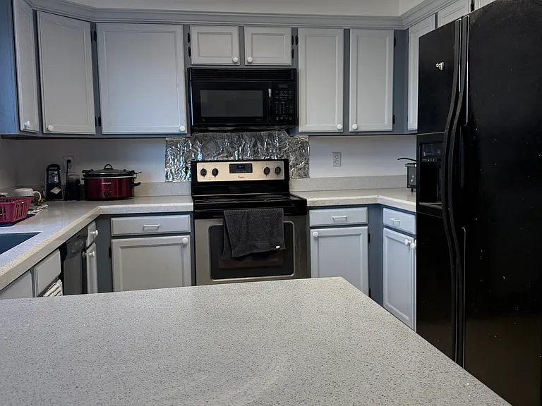 3513 W 102nd Pl — Photo 6