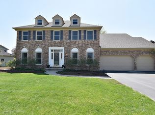 185 Westhaven Cir, Geneva, IL 60134