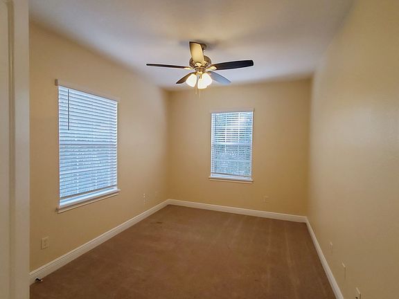 4th image of 1381 Orchid Ave