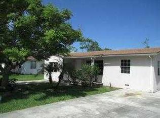 3570 Corrigan Ct, Palm Springs, FL 33461
