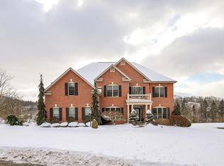 5283 Lakemont Ct, Murrysville, PA 15668