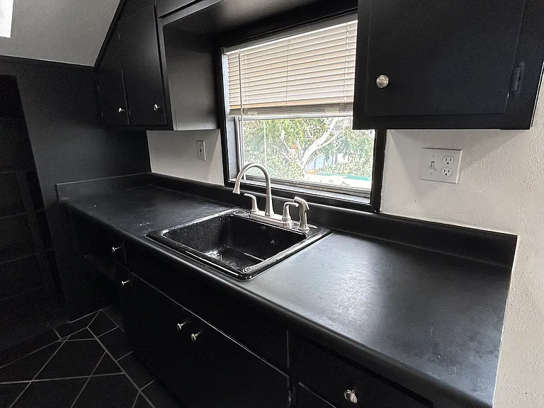 2611 University Ave #B — Photo 10