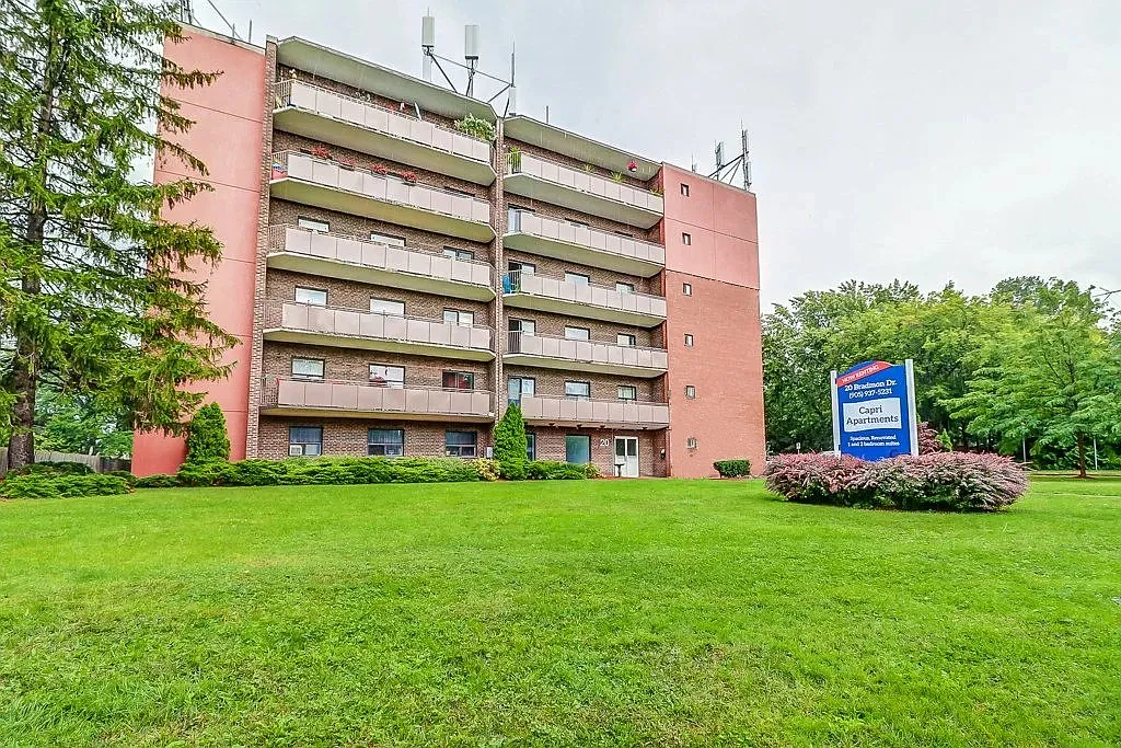 2 bed, 850 sqft, $1,950 — Photo 1
