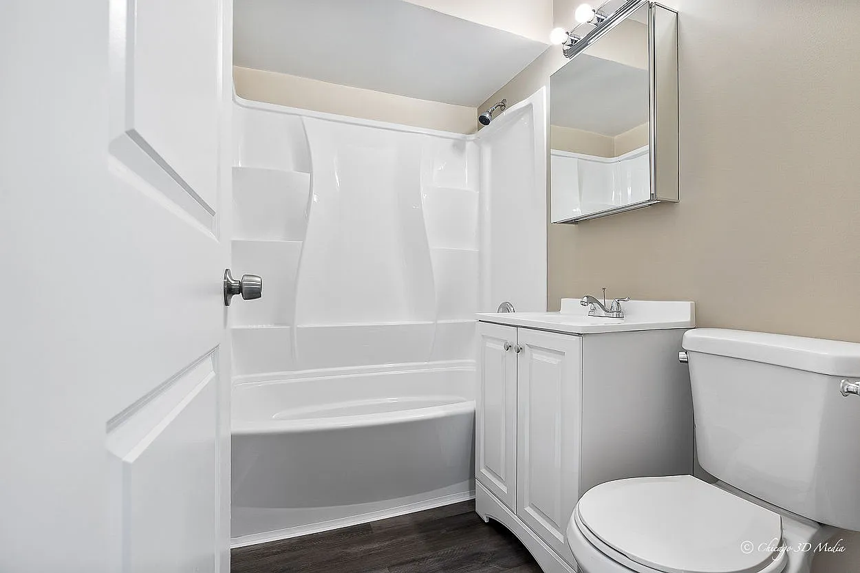 2 bed, 1.0 bath, 1000 sqft, $1,975 — Photo 4