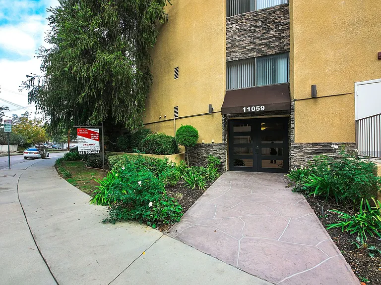 The Flats At Studio City - Darbyridge, Lp — Photo 18
