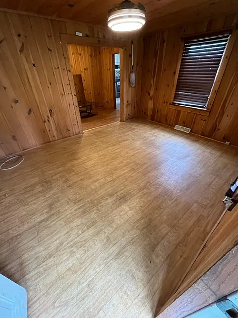 2 bed, 952 sqft, $1,300 — Photo 3