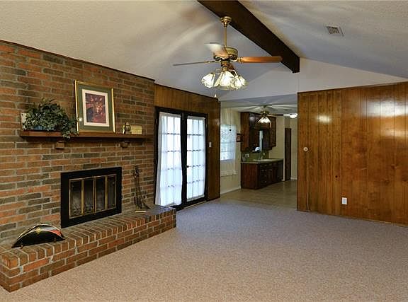5th image of 1528 Barron Ln