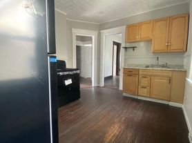 55 Plaza Ave, Waterbury, CT