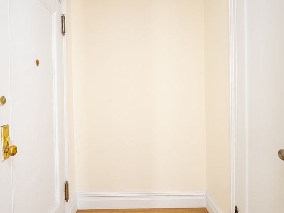 3rd image of 305 Lexington Ave APT 8A