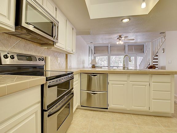 4th image of 11444 N 28th Dr APT 6