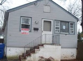 14 Sonora Ave, Iselin, NJ 08830