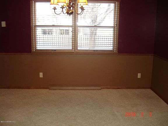 4th image of 632 13th St SE