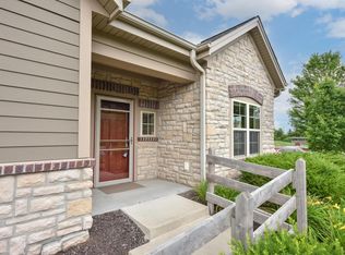 W250N4951 William Dr #3, Pewaukee, WI 53072