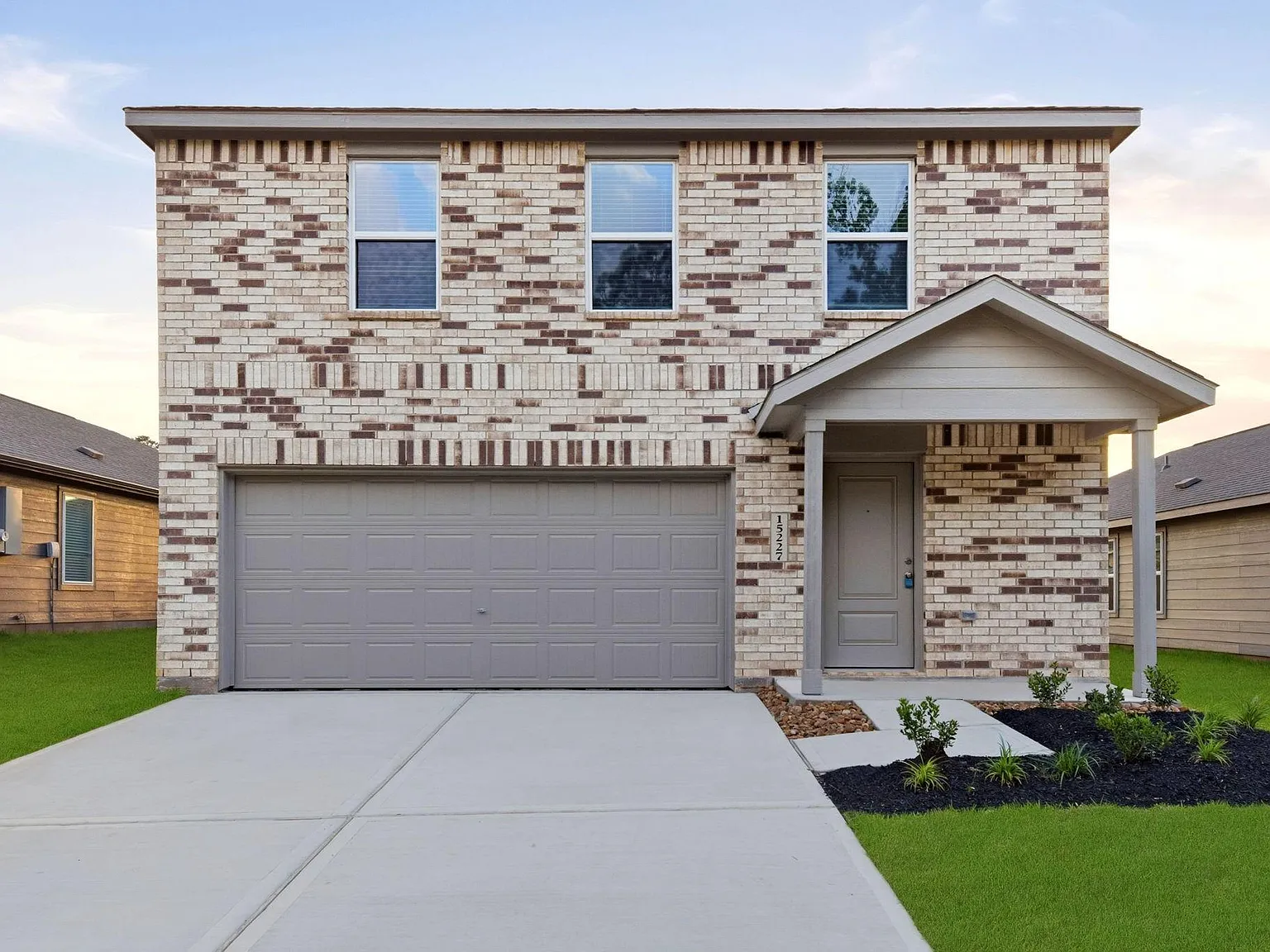 4 bed, 2.5 bath, 1979 sqft, $1,800 — Photo 4