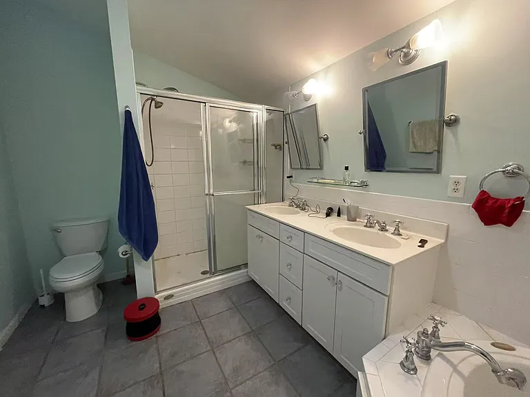 432 Carswold Dr — Photo 16