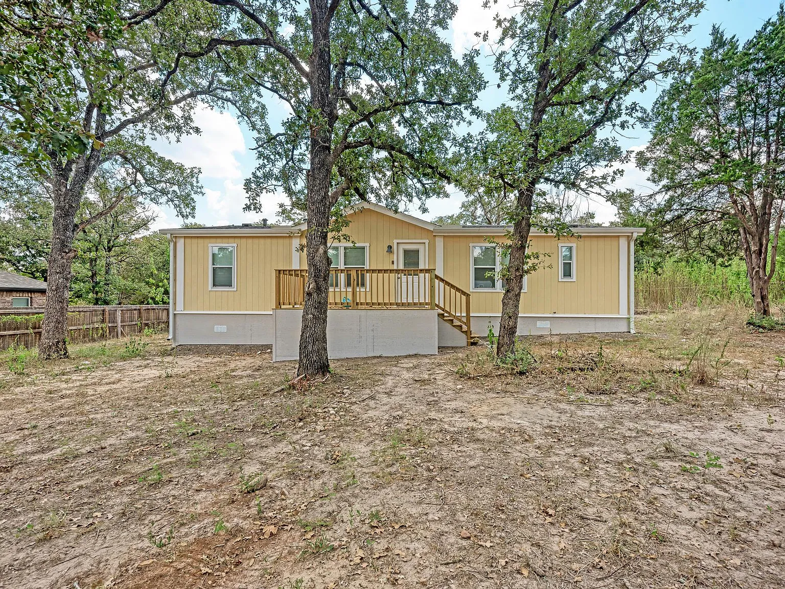 3 bed, 2.0 bath, 1250 sqft, $1,500 — Photo 3