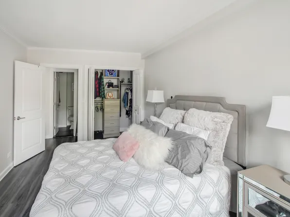 44 West 62nd Street image 6 of 12