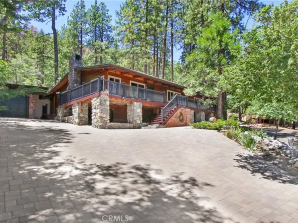901 Mockingbird Rd, Wrightwood, CA 92397