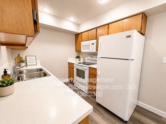 2nd image of 8310 SE Rhine St #16