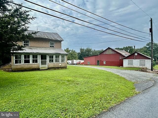 1st image of 200 Red Pump Rd
